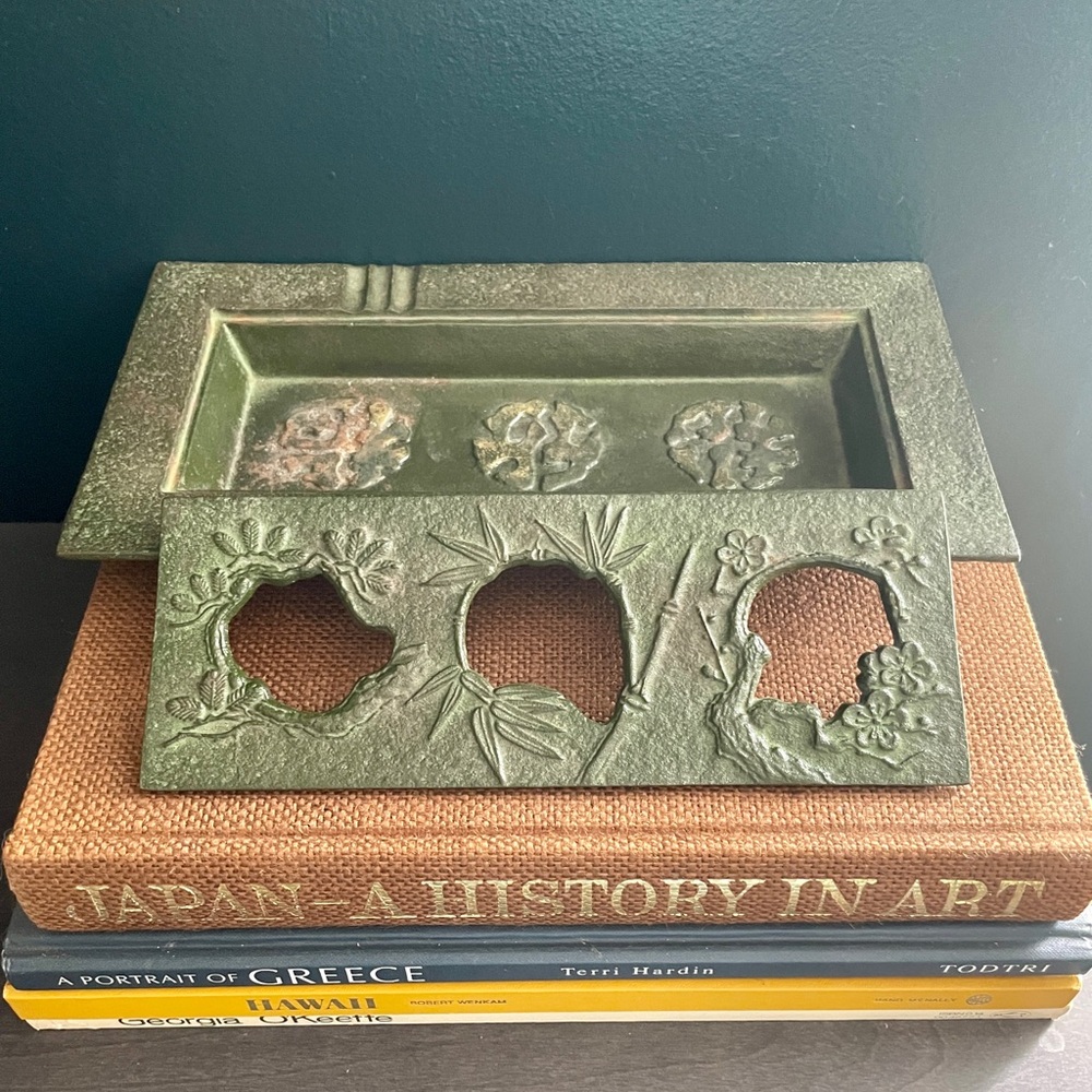 Vintage  Japanese Nambu Tekki Cast Iron Ashtray